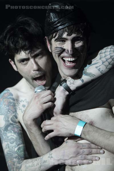 HUNX AND HIS PUNX - 2010-05-05 - PARIS - Point Ephemere - 